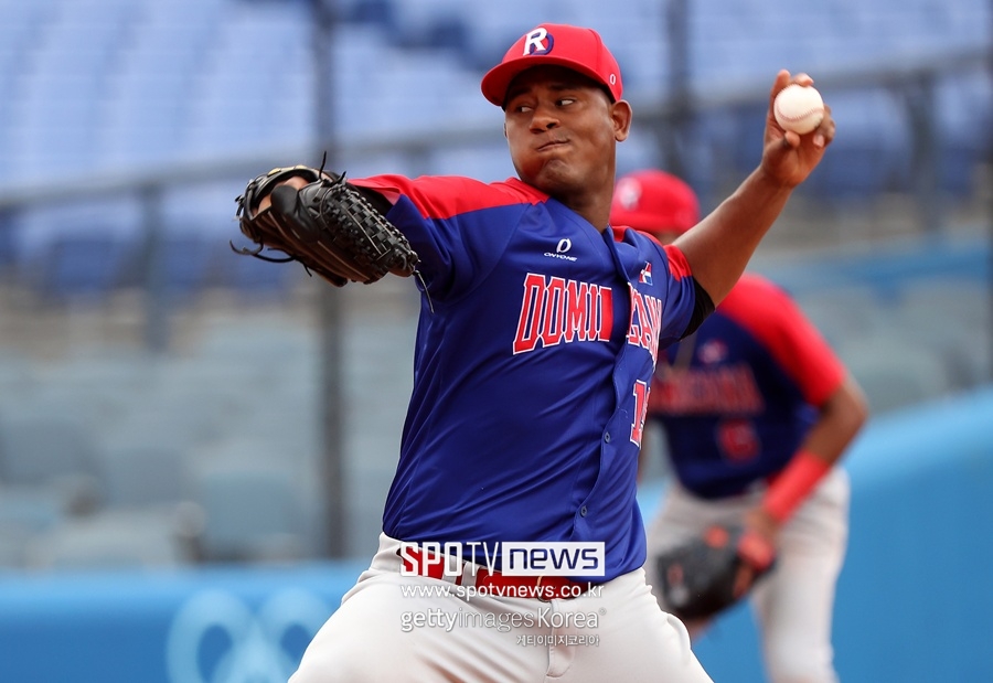 MLB 경험은 없지만 일본·대만야구 경력자…외국인 투수 교체, 키움의 마지막 승부수