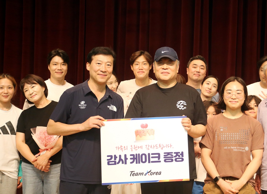 "가족 격려가 대표 원동력" 대한체육회, 국가대표 가족 초청...정례 운영 추진