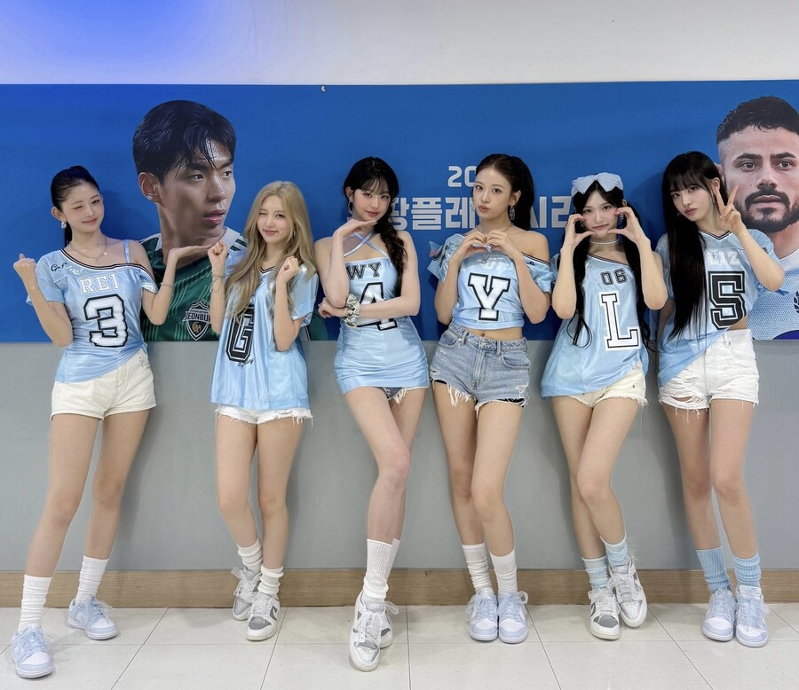 아이브, 시축 의상에 갑론을박ing…"노출 과해" vs "축구할 것도 아닌데"[이슈S]