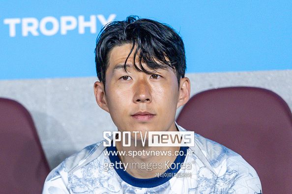 “손흥민, 다음 시즌에도 핵심” 불과 며칠 만에 싹 바뀐→토트넘 ‘오피셜’ 공식입장 “SON 주장 확정 안 됐다” 번복