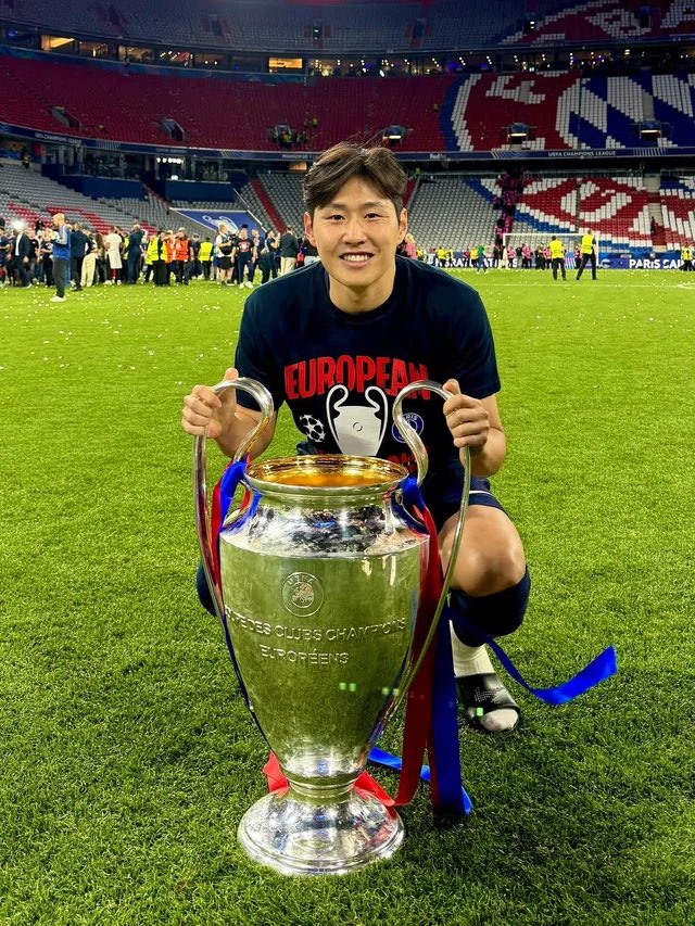 이강인 사실상 PSG 잔류 선언…"정신적으로 발전했어" 佛매체 호평→3구단 공식제안 거부
