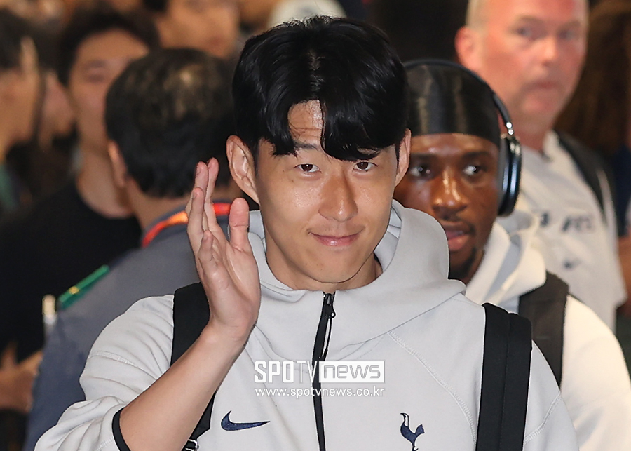 토트넘 떠나는데 한국 남았던 손흥민, 5일 미국으로 출국…ESPN "6일 LA FC 이적 오피셜 유력"