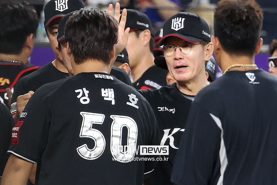 강백호 폭발 전에 패트릭 위기관리가 있었다, '투수 전문가' 이강철 감독이 본 역전승 원동력