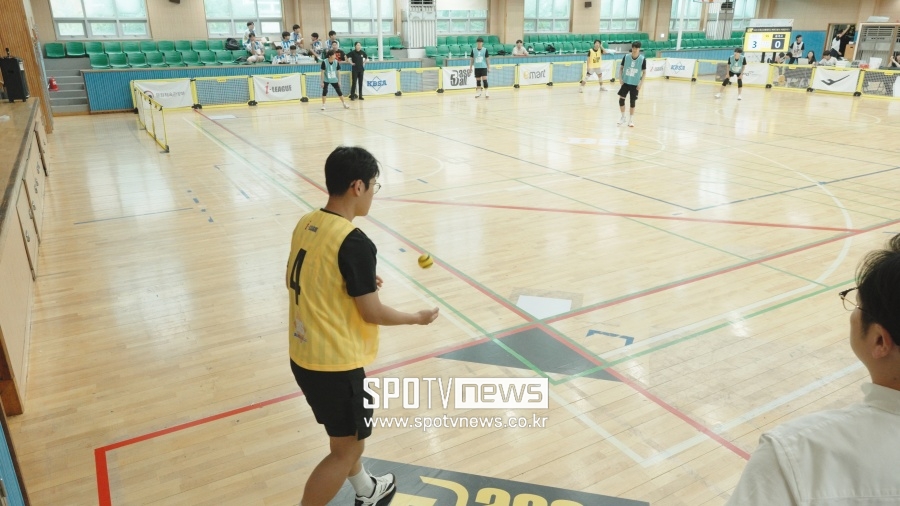 2025 유·청소년클럽리그(i-League) 베이스볼5 서울권 리그 및 강습회에서 학생들이 리그를 치르고 있다.