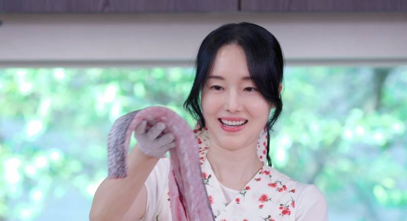 이정현, ♥의사 남편도 놀라겠네…6kg 대형 민어 해체쇼 공개('편스토랑')