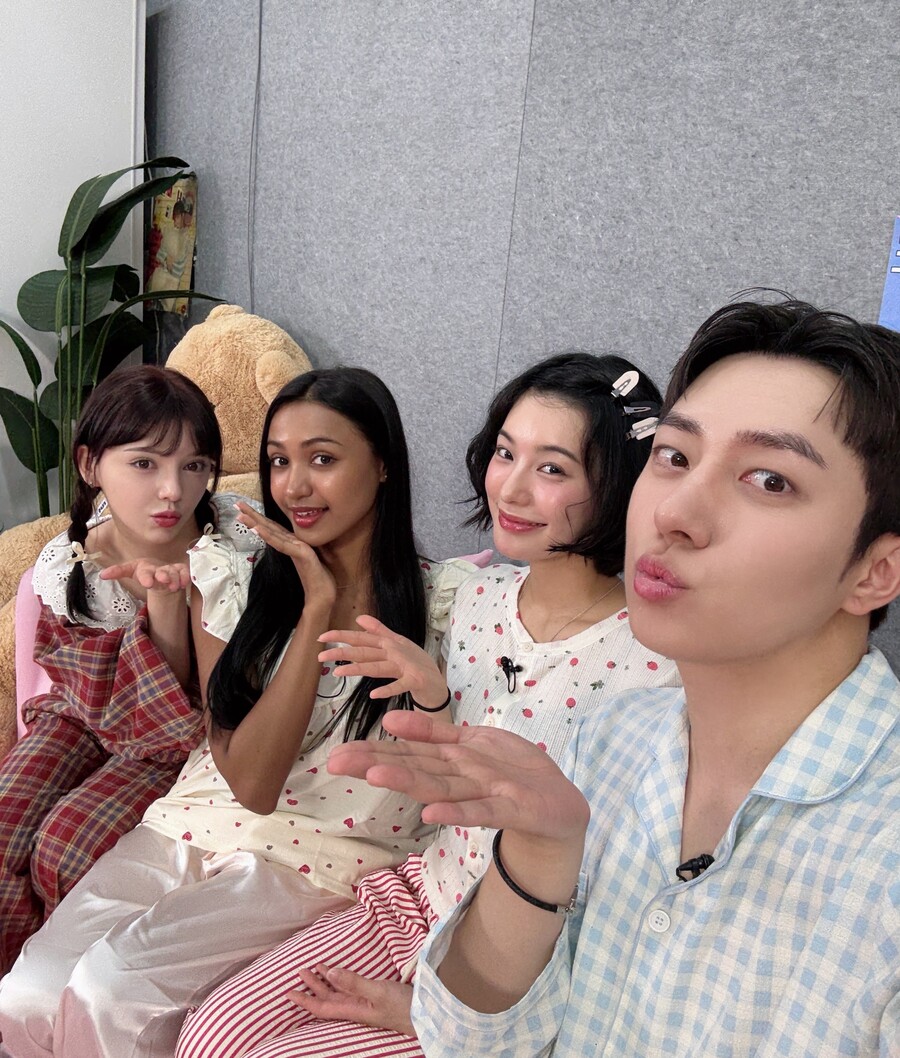 'SNL7' 아라타 모모코→정토리 "韓 남친들 바람 피워" 소름돋는 공통점('파자매 파티')