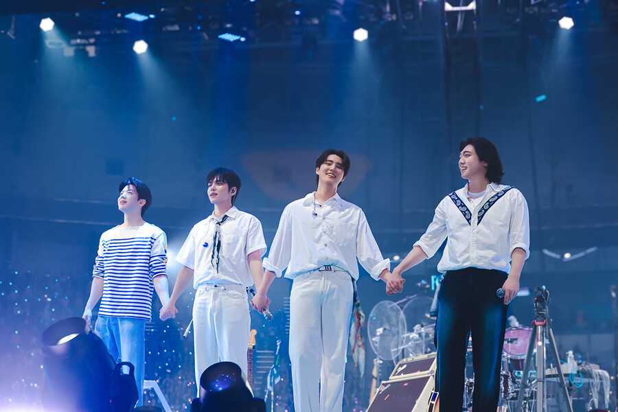 "韓 밴드 최초"…'10주년' 데이식스의 끝없는 성장과 진화[초점S]