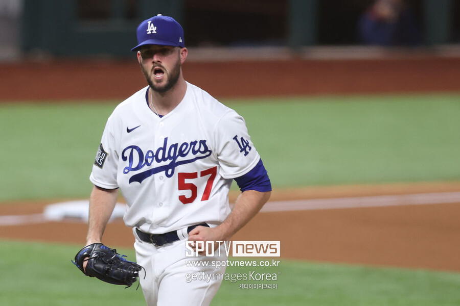 류현진 다저스 시절 동료·2020 WS 우승 멤버, 알렉스 우드 은퇴