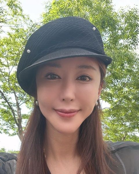 S.E.S 슈, 도박 논란 심경 고백 후 "인간 슈로 살기 위해 최선 다할 것"