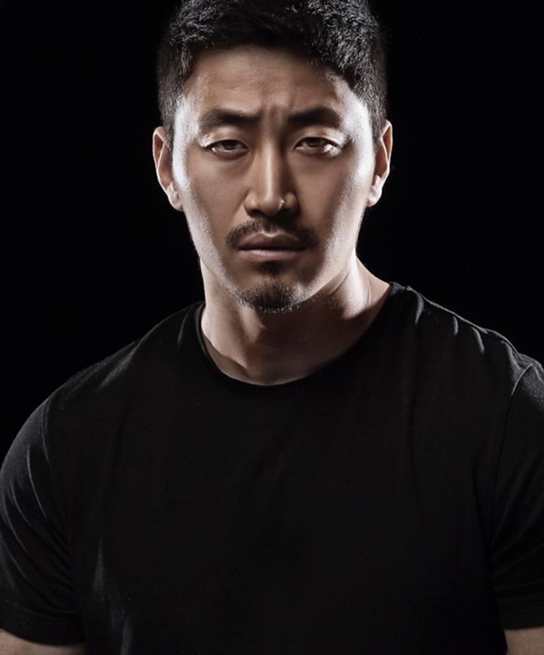우강민, '컨피던스맨 KR' 출연…박민영·박희순과 호흡 맞춘다