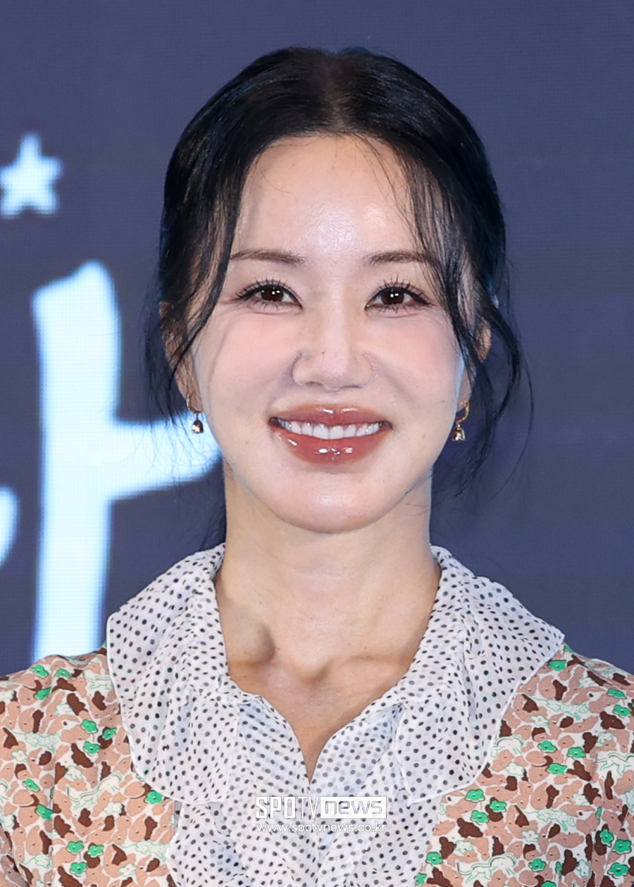 [포토S] 엄정화, 단아한 비주얼