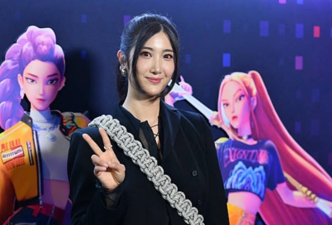 비운의 SM연습생에서 빌보드 '핫100' 1위 가수로…'골든' 이재 "그저 눈물만"