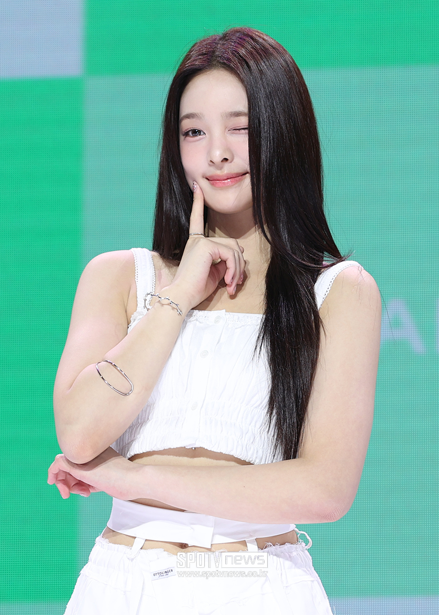 [포토S] 앳하트 나현, 사랑스러운 윙크