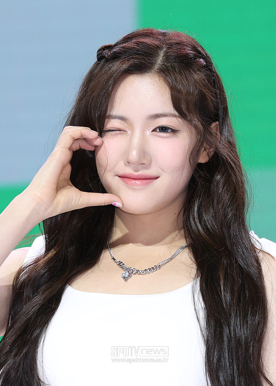 [포토S] 앳하트 서현, '윙크~'