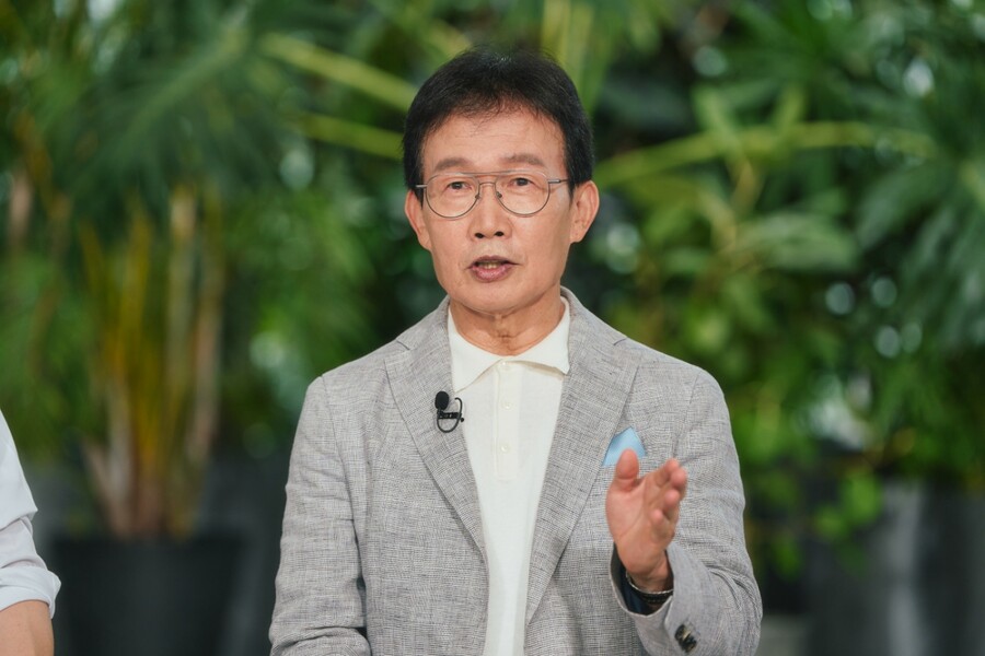 임성훈, 부모 임종 못 지키고 방송…"母, 잘했다고 박수 쳐줄 것"('유퀴즈')