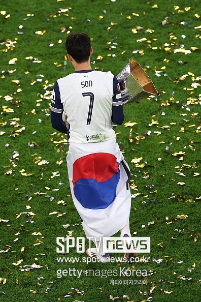 손흥민 떠나자 英 황당한 분석, “솔직히 한국 팬덤 큰 도움 안됐어”…중동이 더 투자하는 추세 ‘오일머니’ 찬양