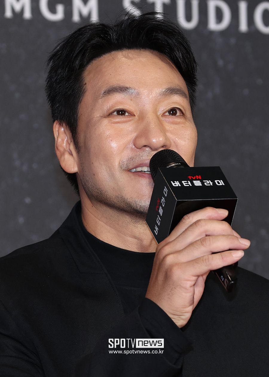 [포토S] 인사말 하는 박해수