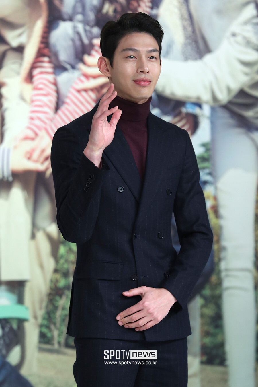 '불륜 의혹' 최정원, 스토킹 혐의 입건 '충격'…"흉기 들고 女 자택 찾아가"