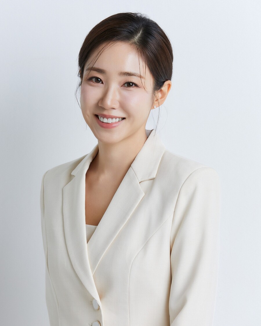 '야구 여신' 최희, 큐브와 전속계약 "새로운 가족 되어 기뻐"[공식]