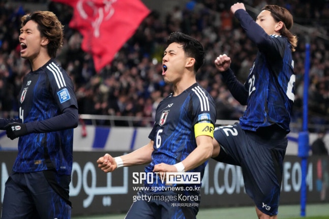 ▲ 2026 북중미 월드컵 우승이란 원대한 목표를 내건 일본축구가 약 10개월 앞으로 다가온 대회 준비에 여념이 없다. 월드컵 개최국인 멕시코, 미국과 평가전 일정을 차례로 잡은 데 이어 그간 상대적으로 약세를 보인 남미국과 만남에도 대비해 오는 10월 파라과이, 브라질과 친선경기를 확정했다.