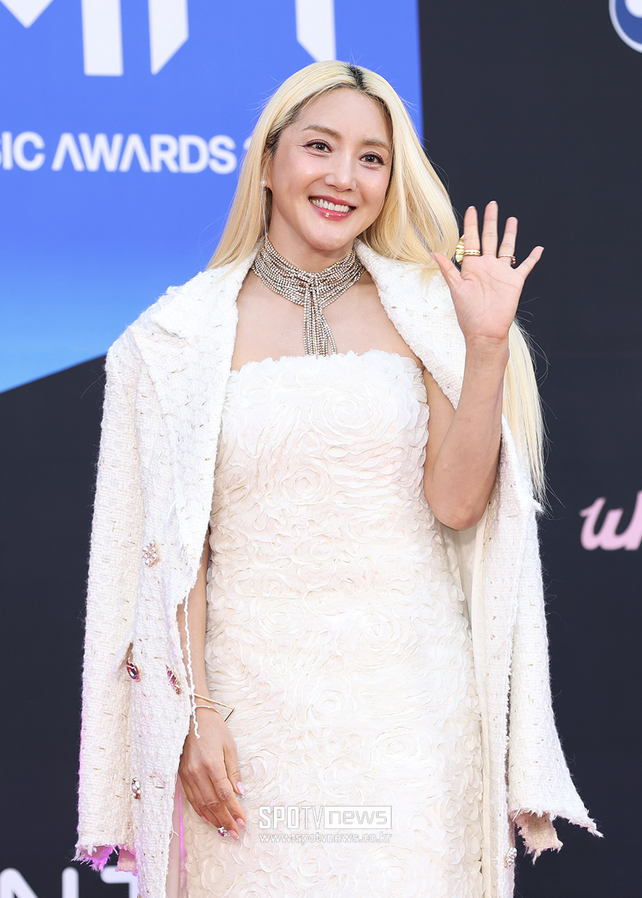 S.E.S 바다 허위광고 논란, 제작진이 대본 썼다 "사실관계 검증 못해, 혼란 죄송"
