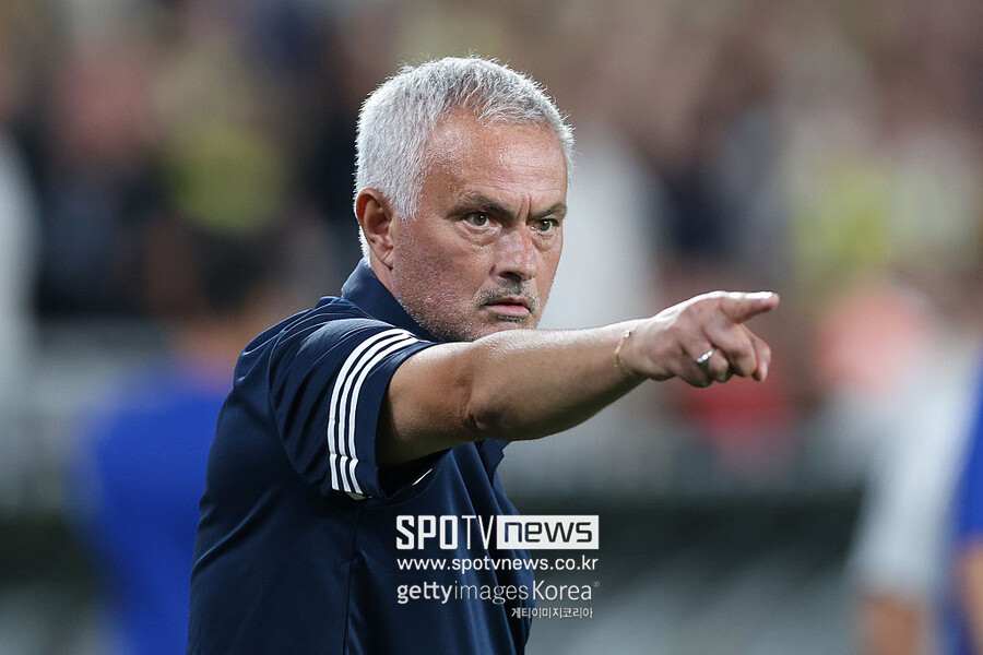 '쏘니 보고 싶다!' 무리뉴의 페네르바흐체, UCL 본선행 '먹구름'…벤피카와 홈 PO 1차전 0-0 무승부→2경기 연속 빈공