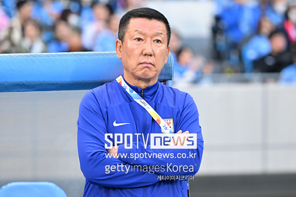 中 축구 성장, 한국인 감독이 망쳤다…충격 보도 "혀를 내두르는 남탓"