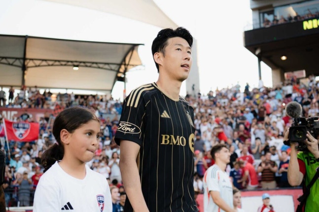 역시 너였어! 범인은 케인, 찾았다 → SON 유럽서 고작 1골…완벽한 프리킥 MLS 데뷔골에 토트넘 팬들 지각 한숨
