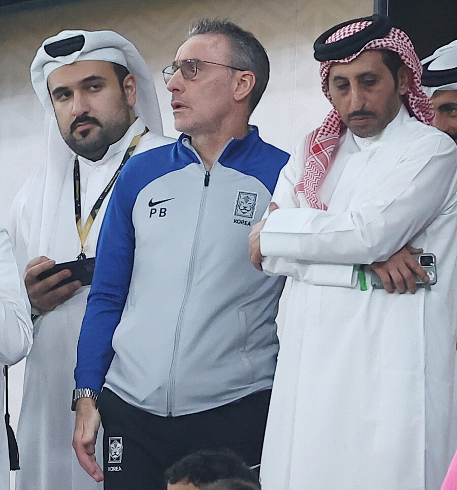 'UAE 경질' 벤투 감독, 북중미 월드컵 간다…우즈베키스탄 도착 "27일 최종 협상 예정"