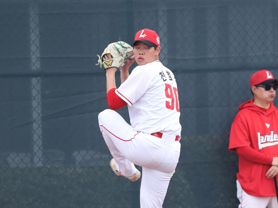 ▲ 선발 유망주로 평가되는 천범석 ⓒSSG랜더스