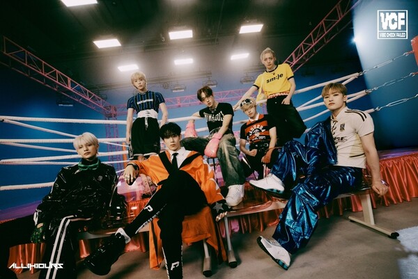 올아워즈, 파격 타투+코르셋 장착 미니앨범 'VCF' 콘셉트사진 공개완료