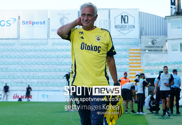 ▲ team fenerbace spor kulubu al-ittihad friendly super lig football match estadio municipal de portimao jose mourinho turkey saudi pro league portimao al-ittihad jeddah istambul fenerbahce