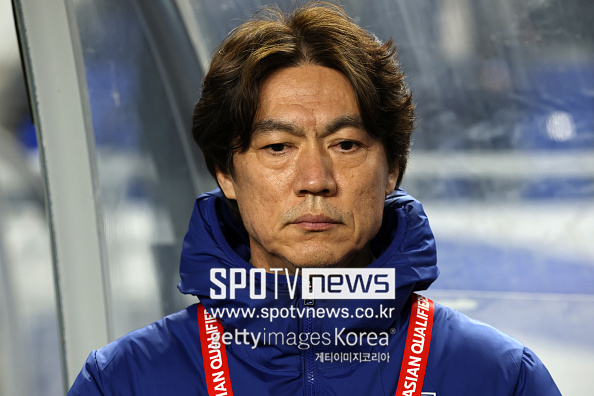 '강인아! 민재야!' 홍명보 감독 두통 '지끈'...대표팀 에이스들, 주전 경쟁 '초비상'→월드컵 전까지 감각 유지 '관건'