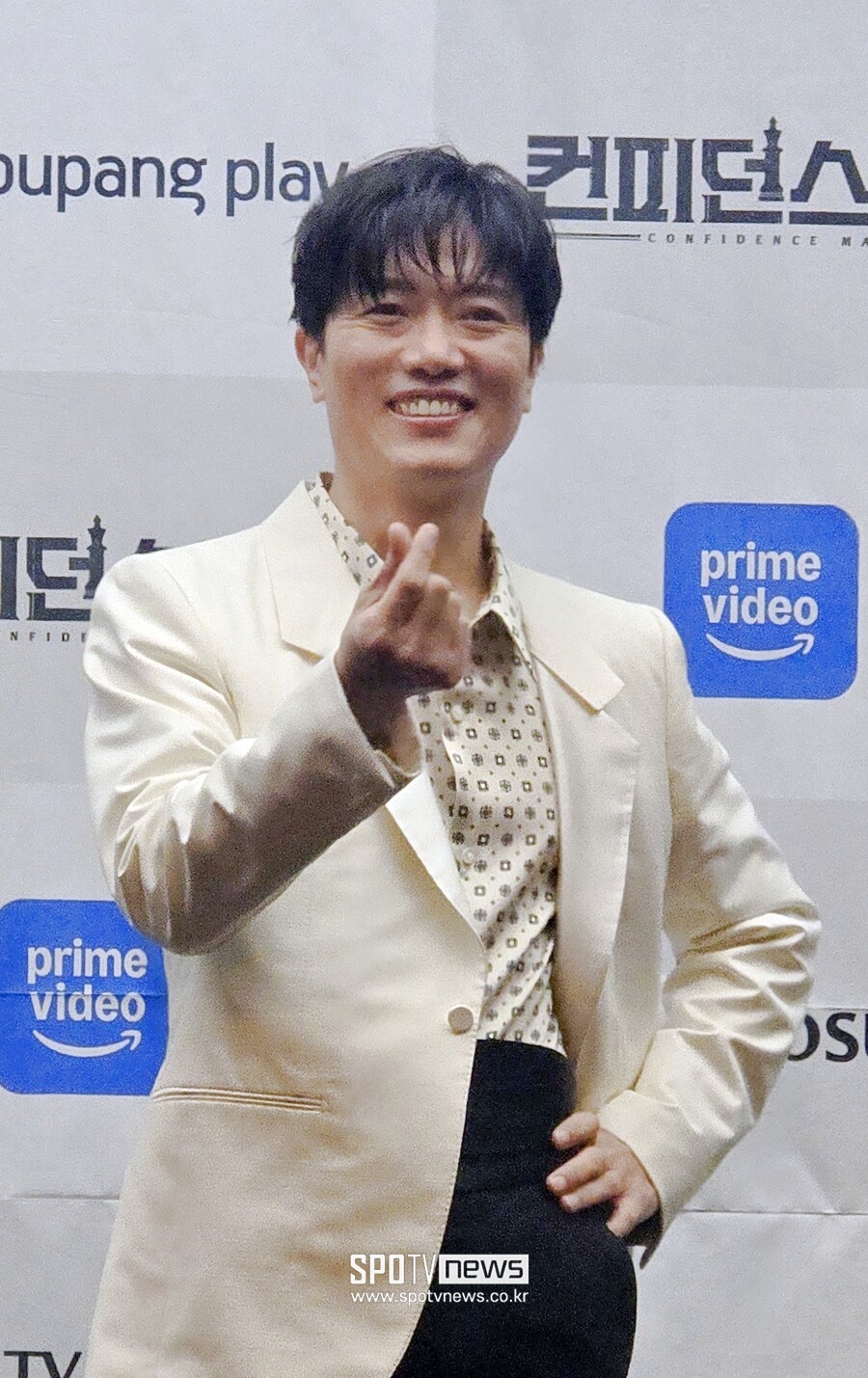 '컨피던스맨 KR' 박희순 "베니스에서 날아왔다…아이돌의 삶이 이런건가"