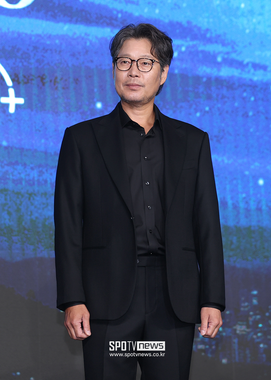 [포토S] 유재명, '북극성 기대하세요'