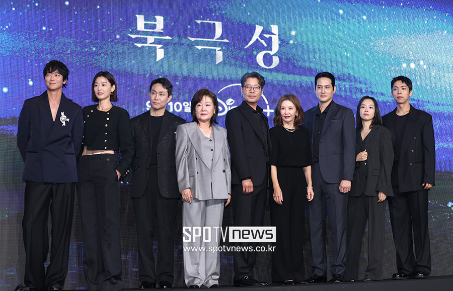 ▲ 동원 전지현 오정세 김해숙 유재명 이미숙 박해준 이상희 주종혁 ⓒ곽혜미 기자