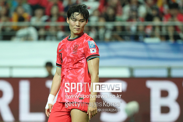 '韓 축구 역대급 미스터리 사건' 오현규, '오피셜'만 남겨두고 슈투트가르트 이적 충격 무산..."돈인가, 무릎 때문인가" 현지 매체는 의문