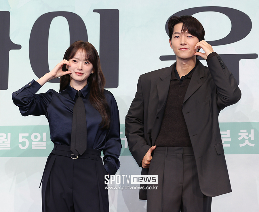 [포토S] 천우희-송중기, 비주얼 커플