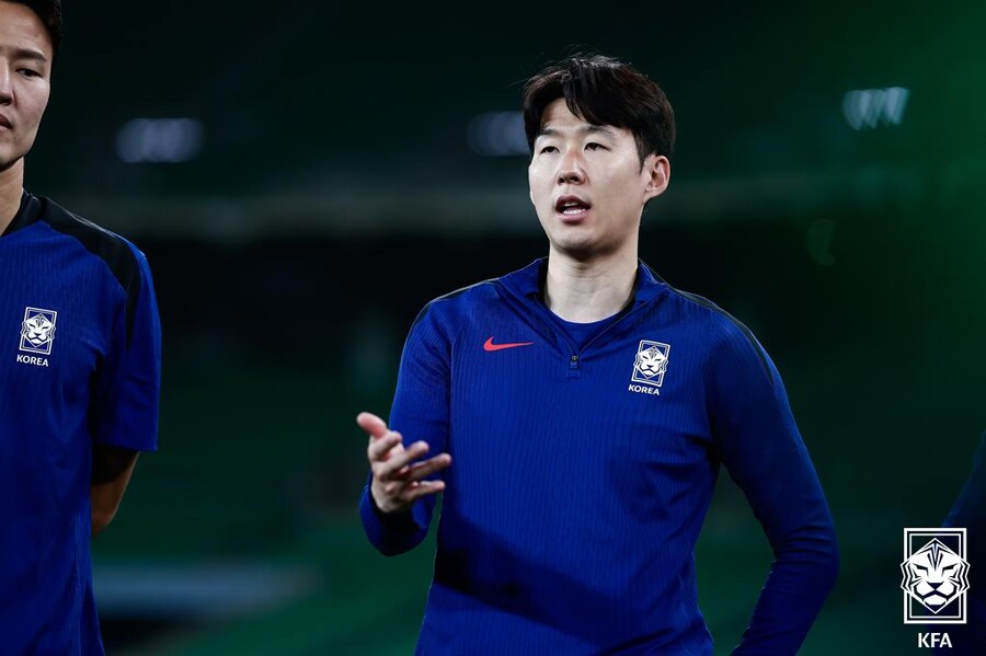 ‘韓 캡틴’ 손흥민 KFA ‘오피셜’ 공식박제…홍명보 감독, 대표팀 주장 교체 논란 ‘종결’ 카스트로프 적응까지 솔선수범