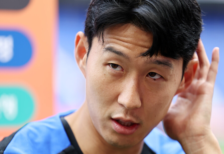 시험에 든 SON 리더십? "그런 생각 안 한다" 주장 교체설에 단호한 입장 내놓은 손흥민, "항상 최선 다할 것" [현장 일문일답]