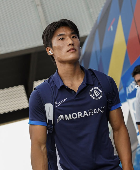 '유럽에서 또' 韓 축구 유망주 폭풍 성장…라리가2 이달의 선수 후보 선정 → 한국 선수 최초 수상 도전