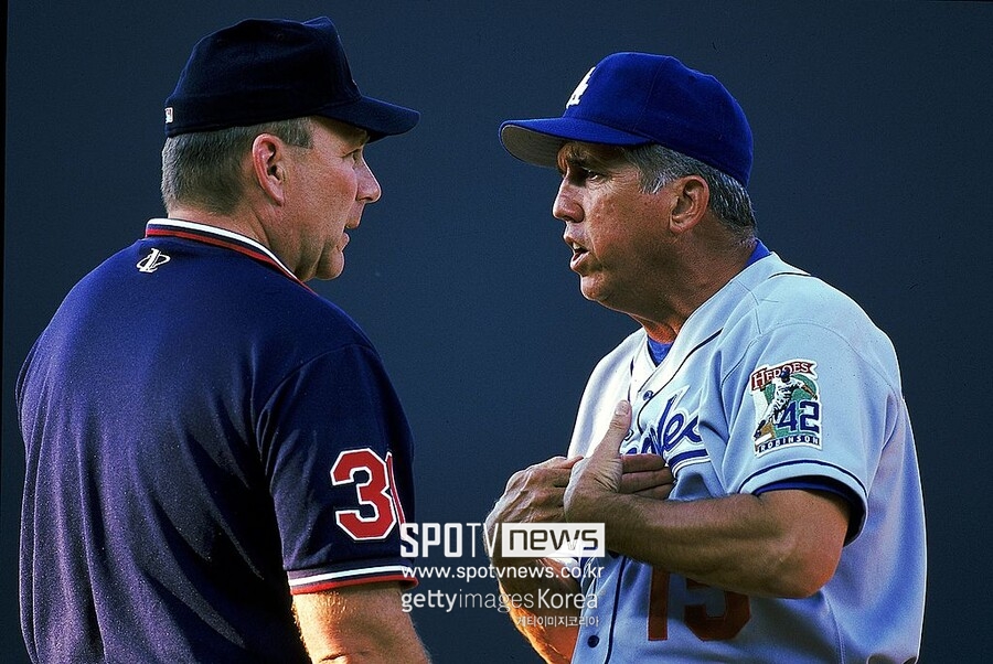 박찬호 한만두 당할 때 그 퇴장 감독… MLB 역사에 이름 남기고 별세, 美 전역 애도의 물결