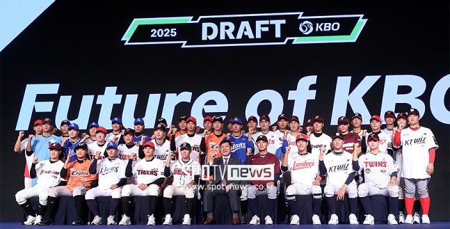 1R부터 반전 있을까? 2026 신인 드래프트 개최…NC·키움 13명 지명, KIA는 9명 선발