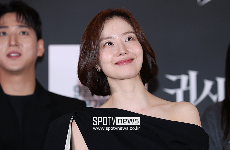 "서로 다른 욕망 대변"…'귀시' 유재명X문채원X서영희, 늦여름 강타할 귀신 시장 세계관[종합]