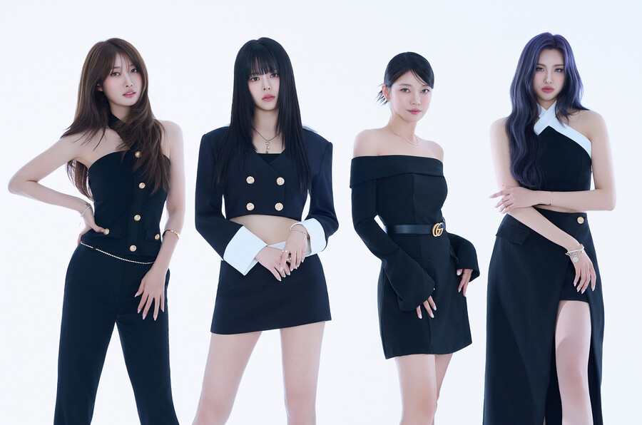 에버글로우, 치타컴퍼니와 전속계약…왕이런·미아 제외 4인조 새출발[공식]