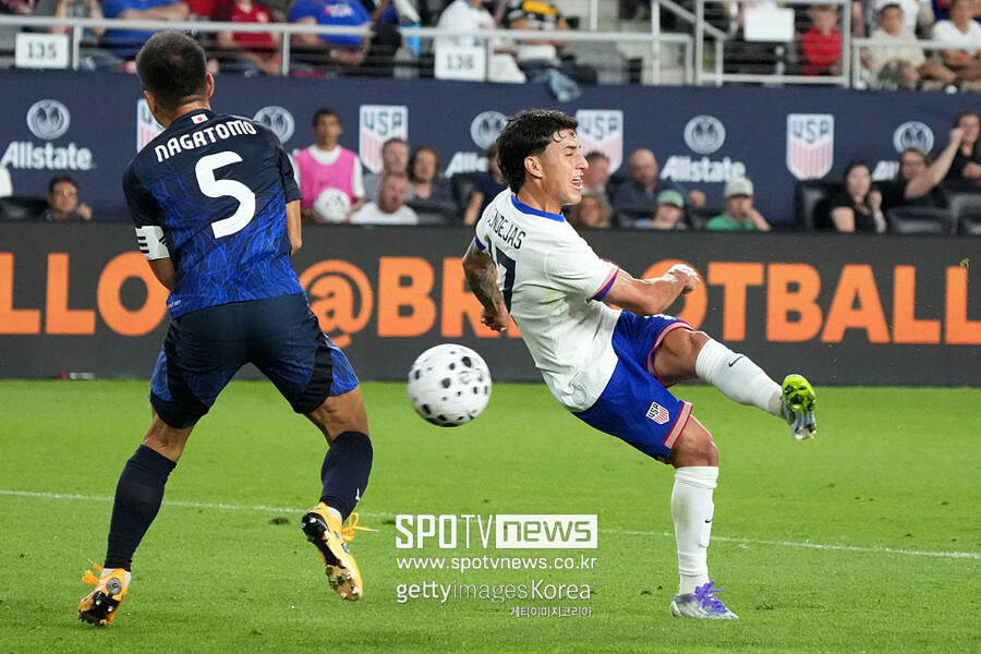 ▲ '탈 아시아'를 외치는 일본의 현주소를 확인하기 좋은 기회였다. 내년 국제축구연맹(FIFA) 북중미 월드컵을 준비하는 일본은 목표를 분명히 하고 있다. 모리야스 감독이 직접 "단순한 본선 진출이 아닌 우승"을 수차례 강조했고, 일본축구협회 역시 2050년 월드컵 우승이라는 장기 비전 아래 조기 4강 진출을 목표로 내걸었다.
