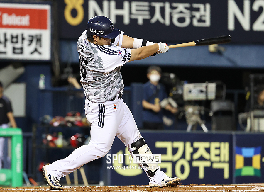 [포토S] 선취 투런포 날리는 김기연
