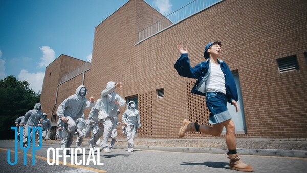 우왕좌왕 고민 맞닥뜨린 장우영의 솔직한 이야기…호기심 자극 '싱크 투 머치' 뮤비 티저 공개