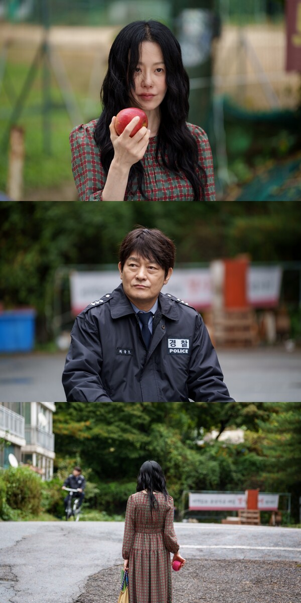 고현정, 화제의 '빨간 사과 장면' 공개…연쇄살인마는 왜 추앙받나(사마귀)