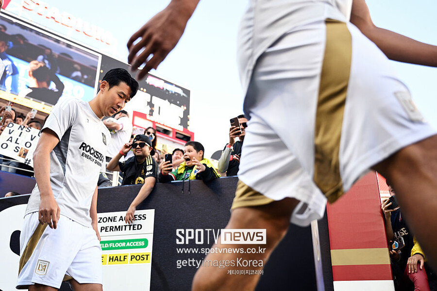 ▲ 손흥민이 LAFC 입성 이후 4경기 2골 1도움이라는 결코 가볍지 않은 출발을 보여주고 있다. MLS 특유의 빠른 전환, 강한 피지컬이 혼재된 리그에 적응하는 속도가 한층 빨라졌다는 평가다.